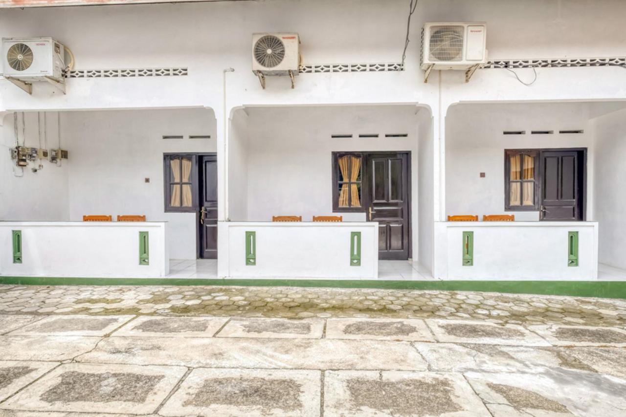 Reddoorz Near Wisata Pantai Parangtritis Kretek Exterior foto